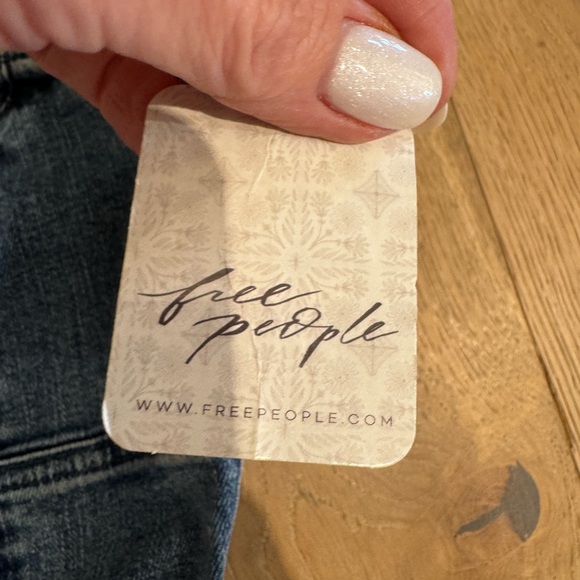 Free People NWT CRVY Femme Fatale One Piece Denim Jumpsuit - Size 6 🌷🌼 - Picture 7 of 9